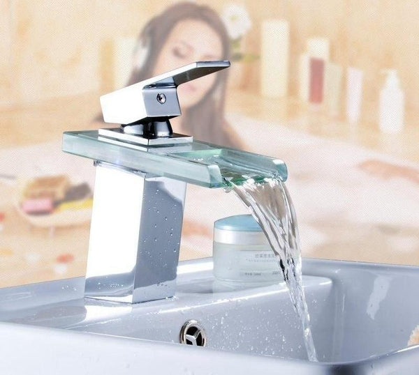 LED Temperature Color - Changing Faucet