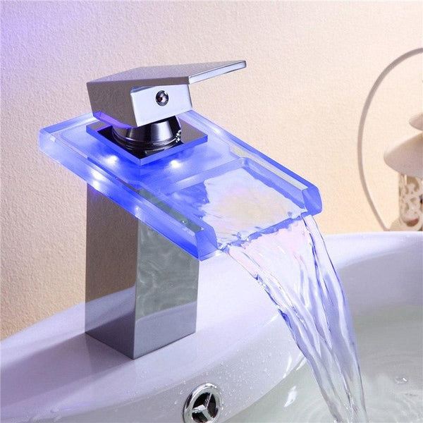 LED Temperature Color - Changing Faucet