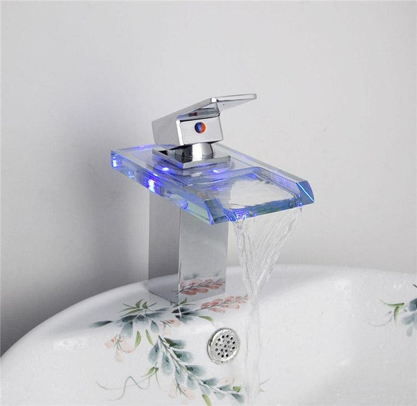 LED Temperature Color - Changing Faucet