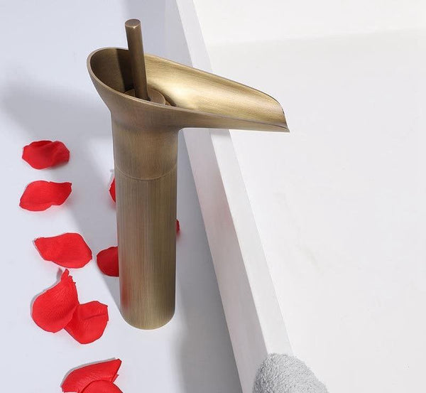 Luxury Oriental  Waterfall Faucet