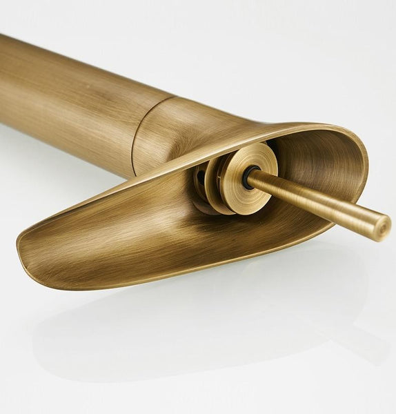 Luxury Oriental  Waterfall Faucet